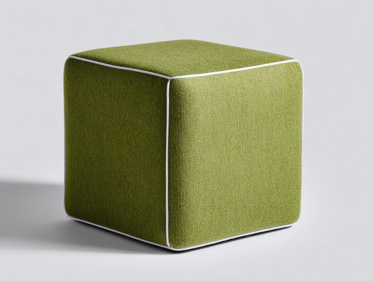 Tabouret 40×40×42 cm - tissu vert olive et bordure claire - assise carrée rembourrée style contemporain pour chambre à coucher